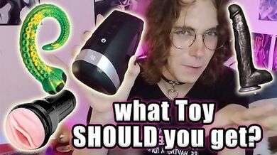 Femboy reviews his Sex-Toys (and shows them in use)!