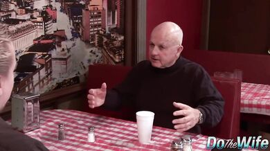 Sexy Wife Heidi Mayne Takes It in Ass