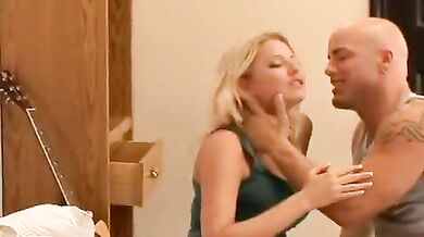 Tori Black and Riley Evans share a dick