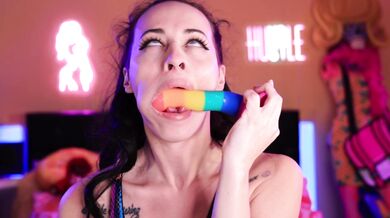 Asheen Cospalys As A Sexy Horsie!