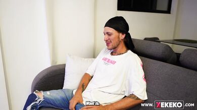 My Stepsister Takes Advantage Of Being Alone At Home To Fuck With The Delivery Man And End Up With Her Pussy Full Of Cum
