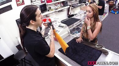 Crazy Bitch Brought In A Gun, She Still Got Fucked - XXX Pawn