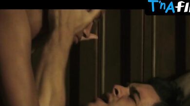 Berta Vazquez Breasts, Butt Scene in Palm Trees In The Snow