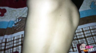 THAI MATURE RIDE A DICK .25 (White Stocking)