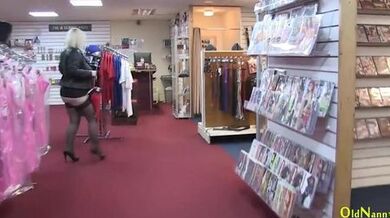 Oldnanny mature lesbians lacey starr and jam summers picking toys for next party night