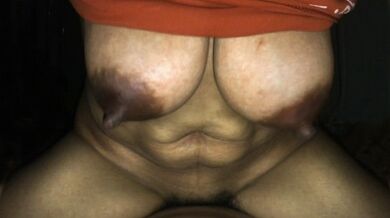 33 YEAR THAI MOM RIDES A DICK 12 (Hot)