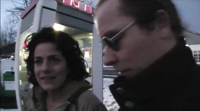 MILF Alena aufgegabelt und zum Ficken überredet TEIL 1