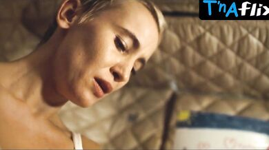 Peri Baumeister Sexy Scene in The Signal