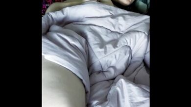 Chubby babe wakes up horny