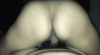 34 YEAR THAI MOM RIDES A DICK 18.