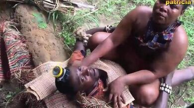 Patricia and hunter soft kind fucksy fucked assap after eating the bush meat