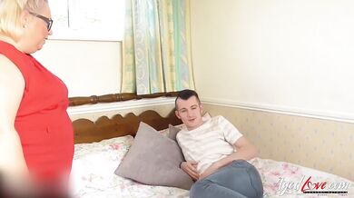 AgedLovE and LatinChili with Sam Bourne and Chicks