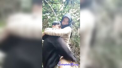 Niat Maen Di Dalam Hutan - Skudoi