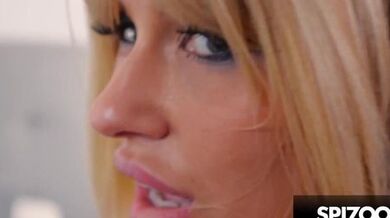 Super Hot Flexible MILF Footjob & Pussy Pounding