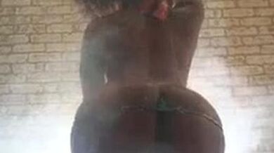 THE MAIN ATTRACTION - SMOKING HOT & WET