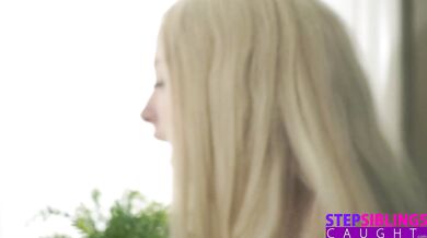 Cock Hungry StepSis Kenzie Reeves claims She Gets "Loads of DICK" to Stepbro - S16:E7