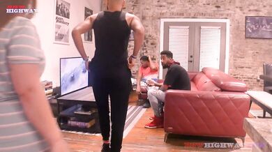 BBW LATINA SUCKS MULTIPLE BLACK COCKS