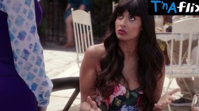 Jameela Jamil Sexy Scene in The Good Place