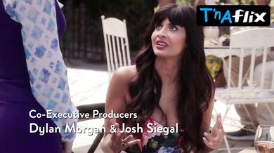 Jameela Jamil Sexy Scene in The Good Place