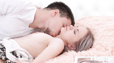 TeenMegaWorld - Herda Wisky - Lad cums on beautiful girl