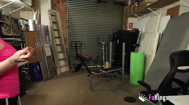 Hot amateur babe Roma Amor is in love with HARDCORE sex with her friends!