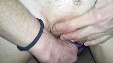 Mature cougar gives amazing blowjob