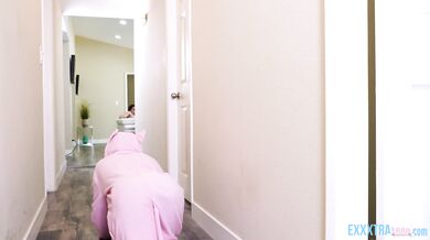 Curious Little Stepsis With Lulu Chu And Michael Swayze