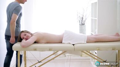 One Hot Massage - Viktoria Blonde