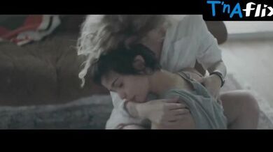 Ana Canas Lesbian, Breasts Scene in Ana Canas Eu Amo Voce