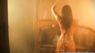 Seducing You Is Her Secret Pasttime