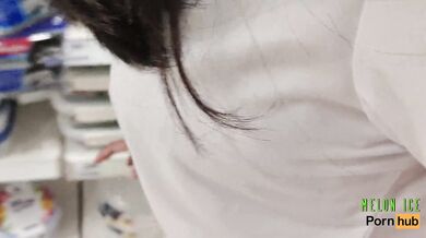 Melon Ice - น้ำแตกกลางห้าง เงี่ยนเลยยอมให้เขาเย็ด (Thai Exhibitionist Publuc Squirt)