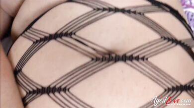 Busty mature blonde just loves to do bedroom sports. Today she has fun with Diamond Lous big cock. Alisha Rydes enjoys