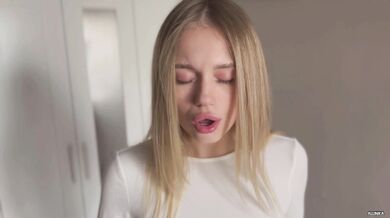 A WHORE CHEATS ON HER BOYFRIEND. Cum on ass