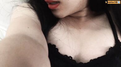 (ไทย) Asian Girl Sex With Pizza Delivery Man ซ่าเย็ดหีครั้งเเรก ครางลั่นห้อง!!!