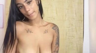 Beauty with saggy titties