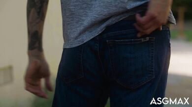 Hoss Kado Spies On Roommate Fucking His Teacher