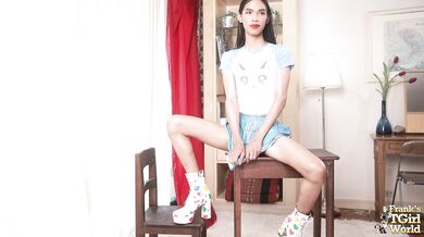 FRANKS TGIRLWORLD - Deer's Hot Orgasm!