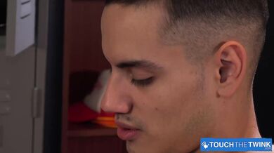 Hung Twink Receives Sensual Blowjob