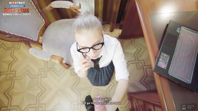 Boss fucks me while I'm talking to my husband on the phone / Dolly Rud