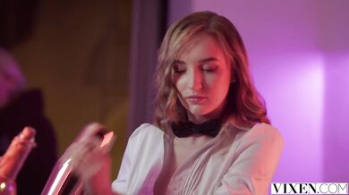 VIXEN Gorgeous babe enjoys sensual fuck