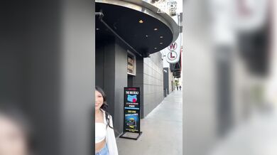 Perfect Body Gal Gives Head After Date