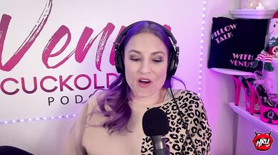 Venus Cuckoldress on Holly Randall Unfiltered