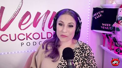 Venus Cuckoldress on Holly Randall Unfiltered