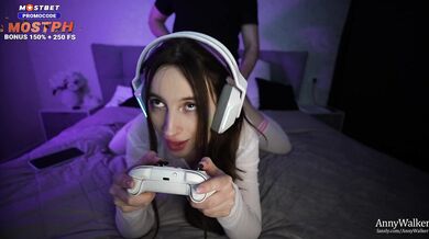 Gamer's Stepsister Sucks Dick And Rides - Anny Walker