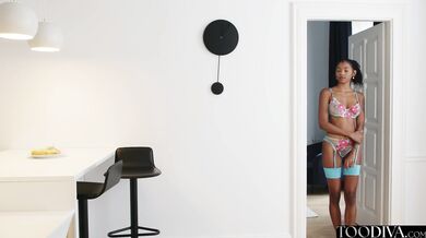 Annoying surprise visitor turn out to the best fuck partner Barbie Rous