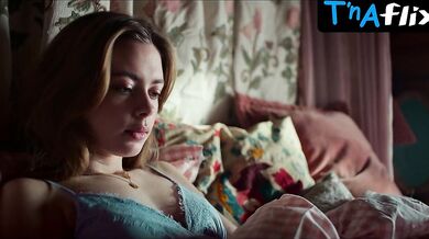 Elli Rhiannon Muller Osborne Sexy Scene in Royalteen: Princess Margrethe