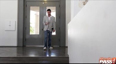 ALL PORN SITES PASS - Jennifer Gets Sensually Pussy Licked (Jennifer White)