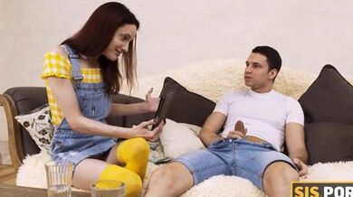 Svelte belle in yellow socks has her peach nailed by stepbrother