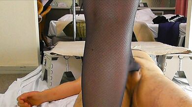 Many Footjob! Trampling on the penis by Japanese beauty's foot!