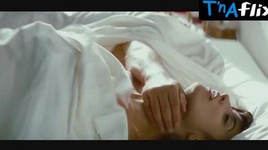 Penelope Cruz Breasts Scene in Broken Embraces